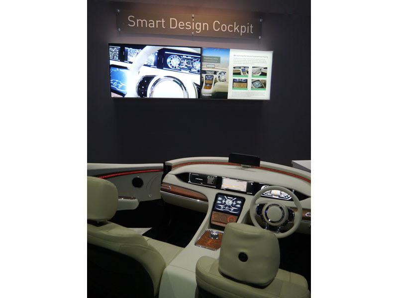 メインブースでは車載関連の展示が相次いだ