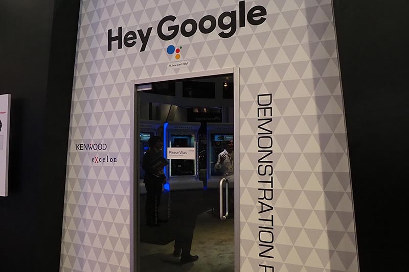 GoogleアシスタントやeXcelonの音質などを体験できるコーナーも
