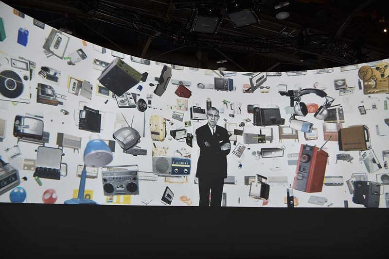 ブース内にはもう一つのシアターも。創業100周年を迎える2018年を記念して松下幸之助物語を「Meet Mr. Matsushita～創業者の熱意とイマジネーション 」として超巨大なパノラマスクリーンで上映。一度に100人以上が視聴できるシアターだったのだが、会期後半は空いていた