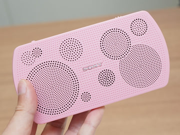 ソニー、ワンセグ音声も受信できるポケットラジオ。スピーカーとして