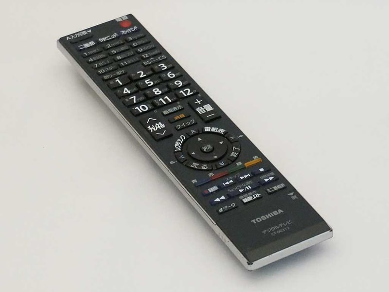 すっかり家で出番の無くなったテレビのリモコン