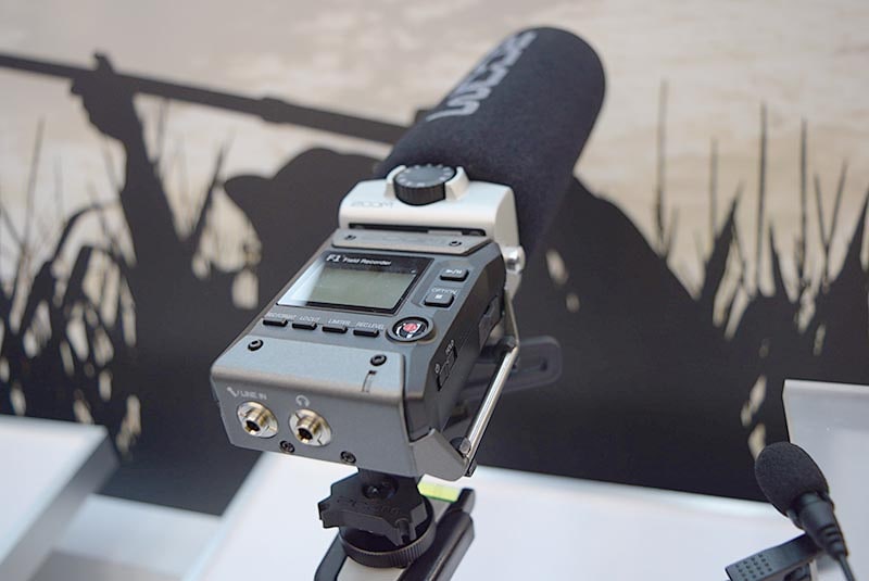 ショットガンマイクが付属するF1-SP