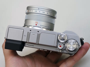 Panasonic Lumix GX7MK3 シルバー Amazon.co.jp: Panasonic Lumix GX7MK3 Mirrorless DSLR Camera