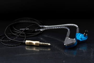 ALO audio イヤホンケーブル Gold 16 IEM ALO Audio Gold 16 IEM Cable ALO-2941 マイクロミニプラグ(4極