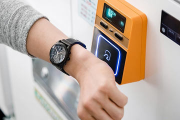 ソニーのスマートウォッチ「wena wrist active」、3月9日発売で