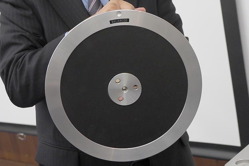 プラッター部に「BALANCED」の印