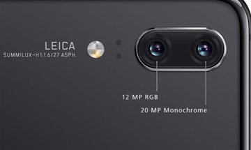 ホワイト スマートフォン トリプルカメラ トリプルカメラ搭載の新フラッグシップ「Xperia 1 SO-03L