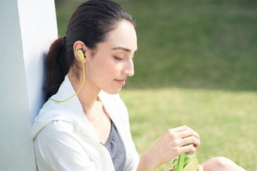 ソニー、2万円を切るNC搭載Bluetoothイヤフォン。開放型も - AV