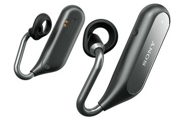 周りの音も聞けるソニー左右分離イヤフォン「Xperia Ear Duo」。声で