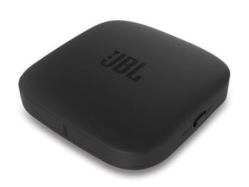 JBL初“肩のせ”スピーカー「SOUNDGEAR」。TVの音も“自分だけの空間”再生