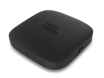 JBL初“肩のせ”スピーカー「SOUNDGEAR」に新色グレー。TVと