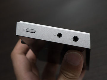 Astell&Kern、ESS製8ch DACをポータブルに搭載「A&futura SE100」約22