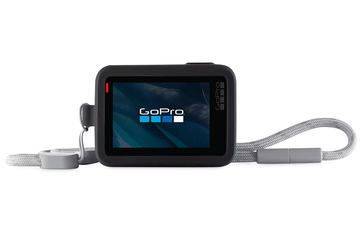 GoProの色を変えて手持ち撮影できる「スリーブ+ランヤード」 - AV Watch