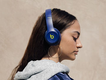 Beats Solo3 Wireless  popブルー　ヘッドホン