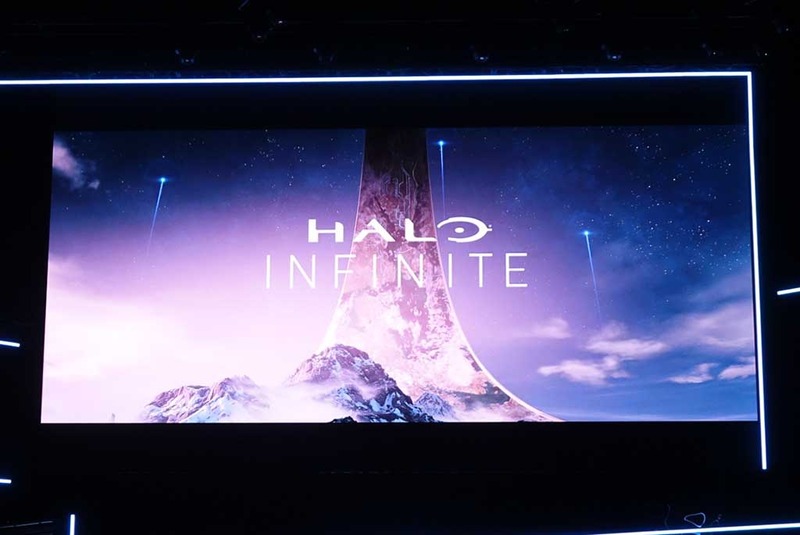 ヒットゲーム「HALO」の新作「HALO INFINITE」が登場。主人公のマスター・チーフの姿が見えた瞬間に、会場は大盛り上がり