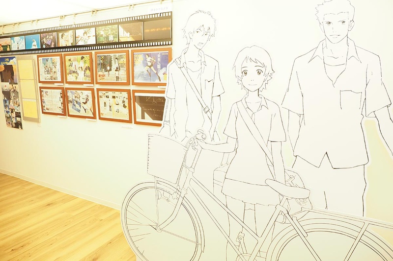 「時をかける少女」の真琴、千昭、功介と一緒に写真を撮れるスペースも