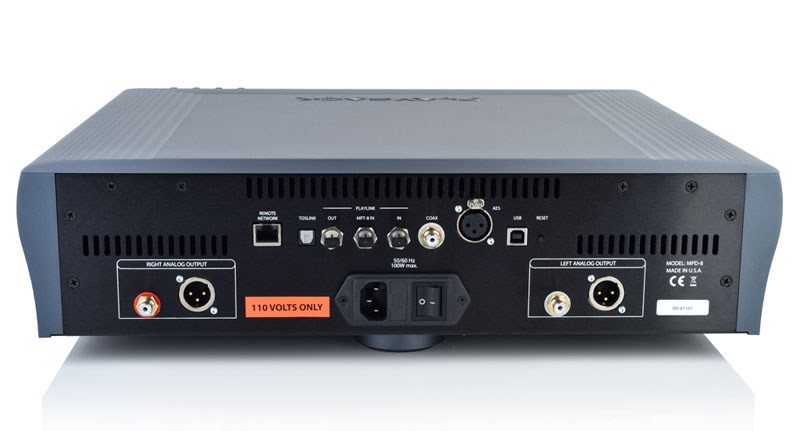 DAC「MPD-8」の背面