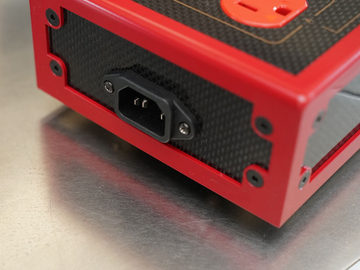 クリプトン最上位電源ボックス。ネオフェード カーボンマトリックス3層