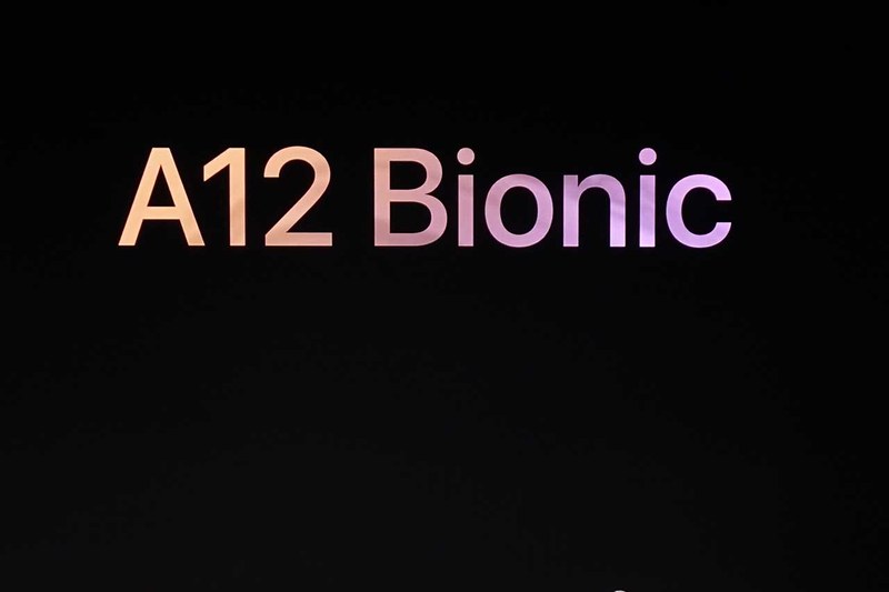 新プロセッサーは「A12 Bionic」。7nmプロセスを導入し、さらに規模が大きくなった