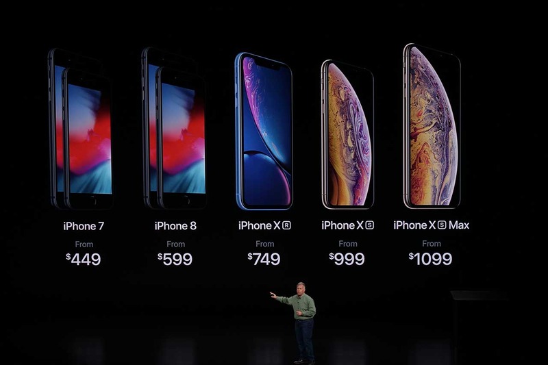 現行のiPhone。低価格機種として残るiPhone 7および8をのぞくと、すべてがホームボタンのない「X世代UI」のモデルに