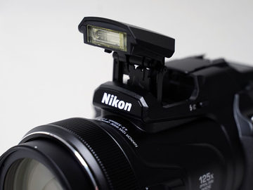 小寺信良の週刊 Electric Zooma!】月のクレーターを狙え! 超望遠3,000