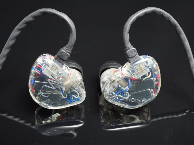 ユニバーサルイヤフォンのフラッグシップモデル「CW-U77」