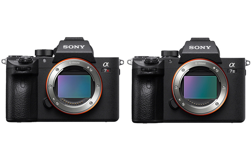 α7R III(左)、α7 III(右)