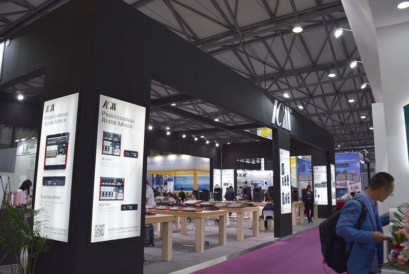 レコーディング機器