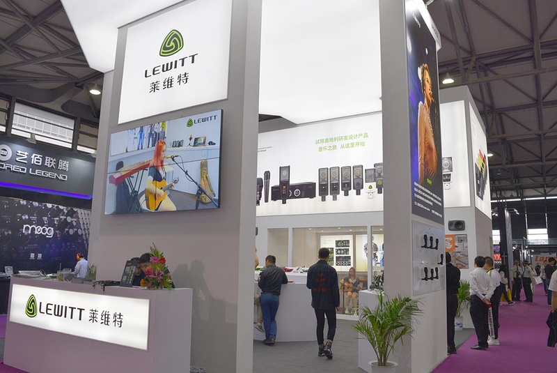 オーストリアLEWITTの展示