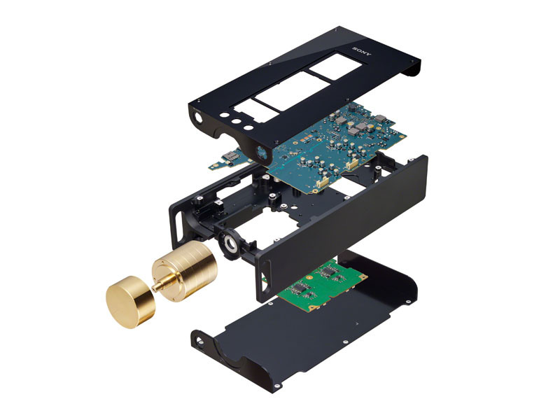 筐体は新開発の「H型アルミシャーシ」