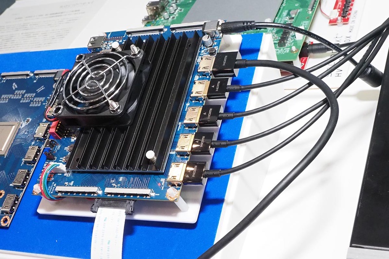 SC1H05ACシリーズ搭載ボード。HDMI×4入力した8K/60p映像を、HDMI 2.1×1で出力