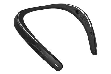 88gの肩掛けスピーカー「AQUOSサウンドパートナー」。実売1.4万円 - AV