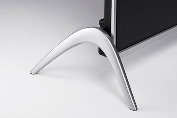 日本初「QLED液晶」の55型4Kテレビ。12万円でオプトスタイルから