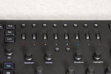 Loupedeck+ Lightroom作業性爆上げコントロールサーフェス Loupedeck+ - Loupedeck JP