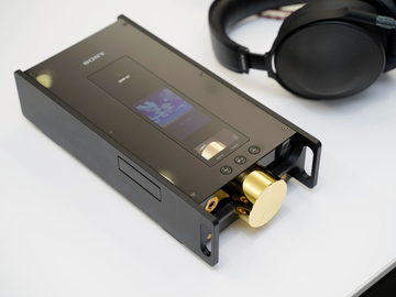 【ポタフェス期間中限界底値】本体のみ Unique Melody MavisII 今週末は秋葉原で「ポタフェス」。AKG初披露ヘッドフォン、Unique