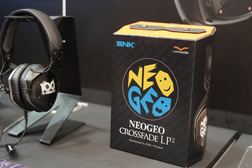 キズナアイ・イヤフォンにNEOGEOヘッドフォン、AKGプロ向け