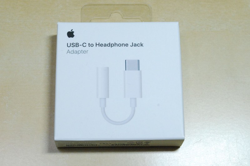 Apple純正の「USB-C to Headphone Jack Adapter」