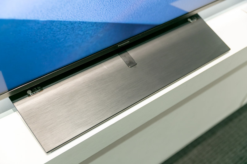 スタンドカバーを外した状態。中央部分に吸盤操作スイッチが見える