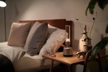 ソニーのグラスサウンドスピーカーがハイレゾ+Wi-Fiに進化。ろうそく風