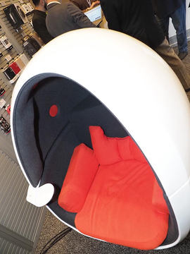 オンキヨーの“兜”ゲーム用ヘッドセット。Atmos強化のAVアンプ、IMAX