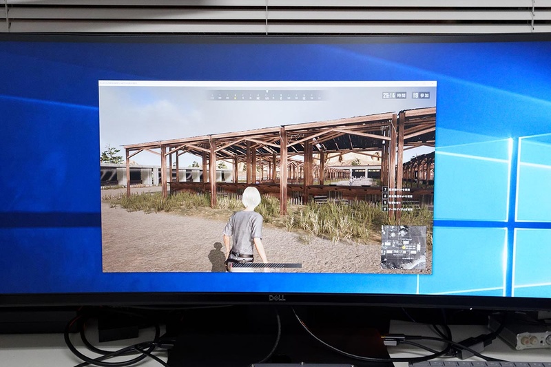 1,920×1,080ドットでウィンドウ表示。シミュレーションゲームならまだいいが、FPSだともったいない気分になる