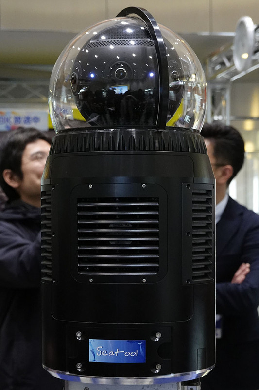 Insta360製の4K/360度カメラを搭載した全方位カメラ