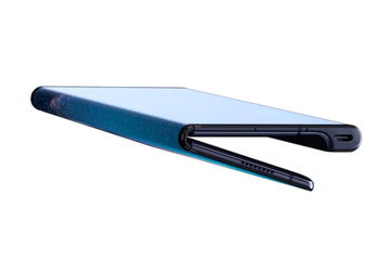 開けば8型タブレット、閉じると6.6型スマホ。Huawei「Mate X」 - AV Watch