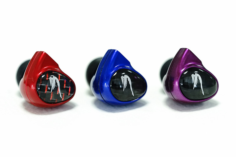Billie Jean。左からRed、Blue、限定色Purple