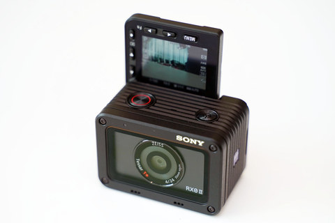 ソニーの1型超小型カメラが進化「RX0II」。4K動画、手ぶれ補正対応