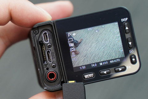 ソニーの1型超小型カメラが進化「RX0II」。4K動画、手ぶれ補正
