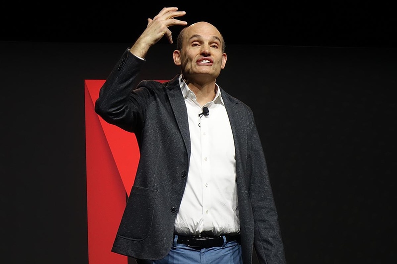 Netflix・プロダクト担当バイスプレジデントのトッド・イェリン氏。レコメンデーションやUXなど広い部分を担当しているキーパーソンの一人。インタラクティブショーの責任者でもある