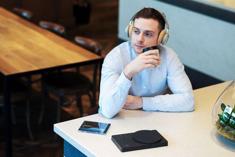 蔦屋書店BCPLAY_（ビーシープレイ） Bluetooth対応CDプレーヤー BCPLAY_ Bluetooth機能付きCDプレーヤー