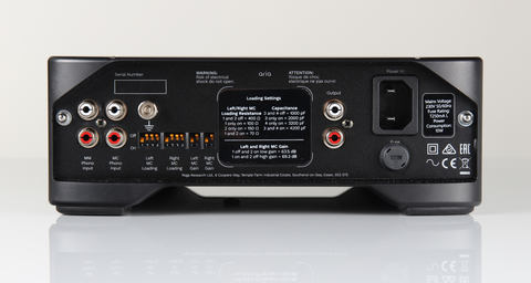 Rega、フル・アナログ仕様のフォノアンプ「Aria」。MC/MM独立回路設計