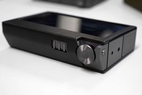 AK超弩級プレーヤー「KANN CUBE」。8ch「ES9038PRO」×2基、バランス